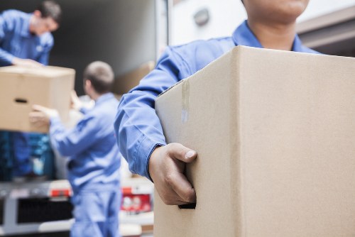 Moving van service in Clapham Junction near busy local streets