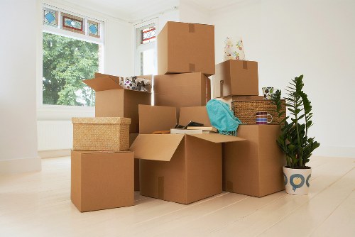 Van loading support for a flat move in Clapham Junction